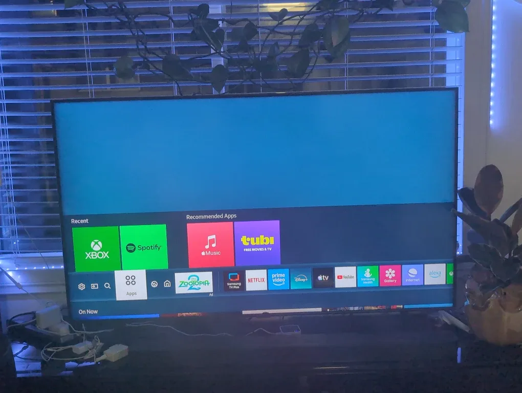 Samsung Smart TV qled 55 inch image indicator(3)