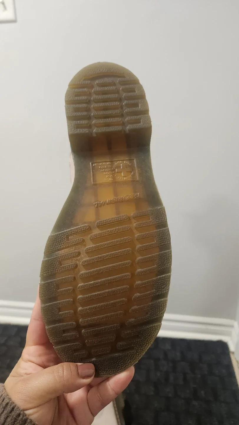 Dr. Martens 2976 Chelsea Boots - Size 8 US image indicator(3)