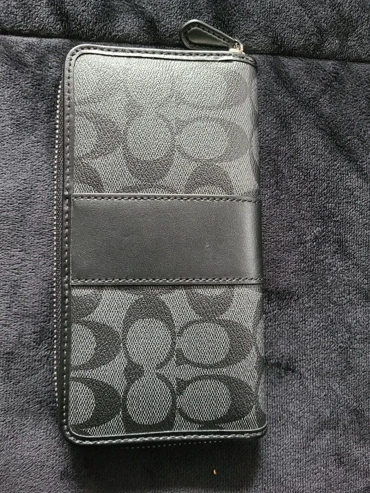 Coach Long Zip Around Wallet image indicator(2)