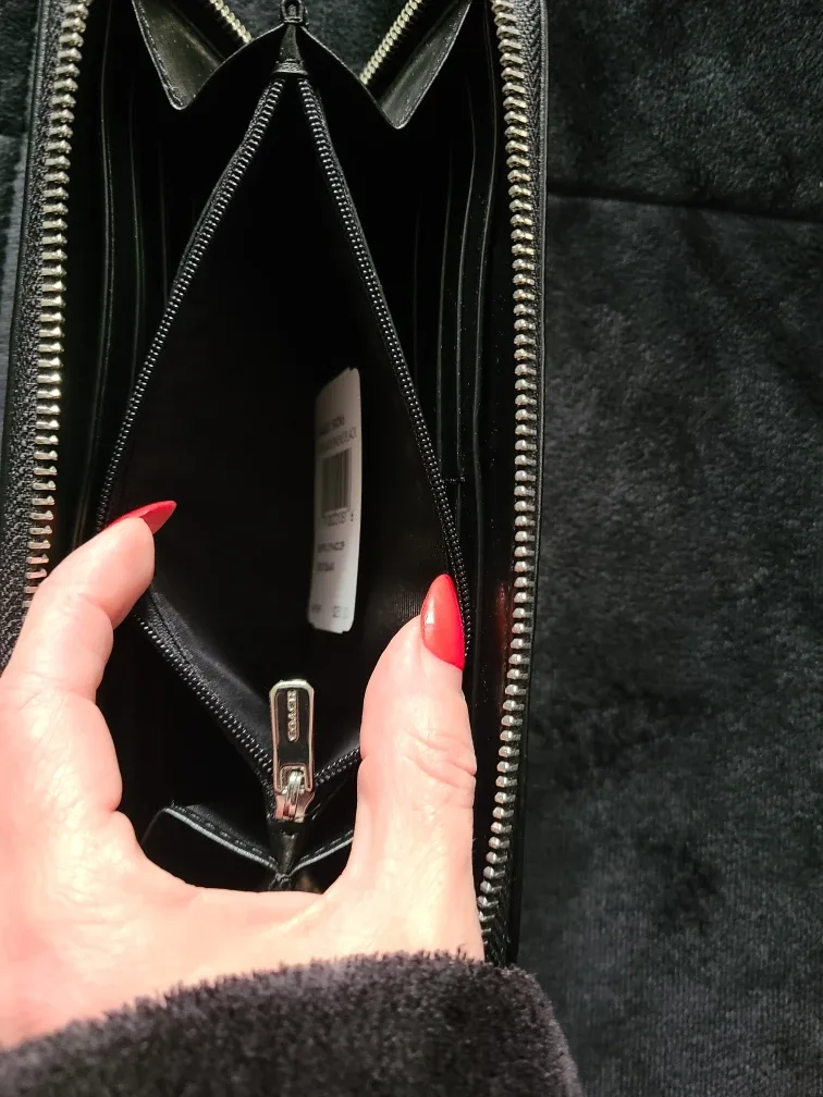 Coach Long Zip Around Wallet image indicator(5)