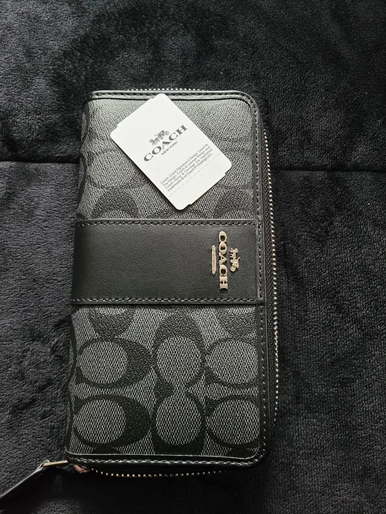 Coach Long Zip Around Wallet image indicator(6)