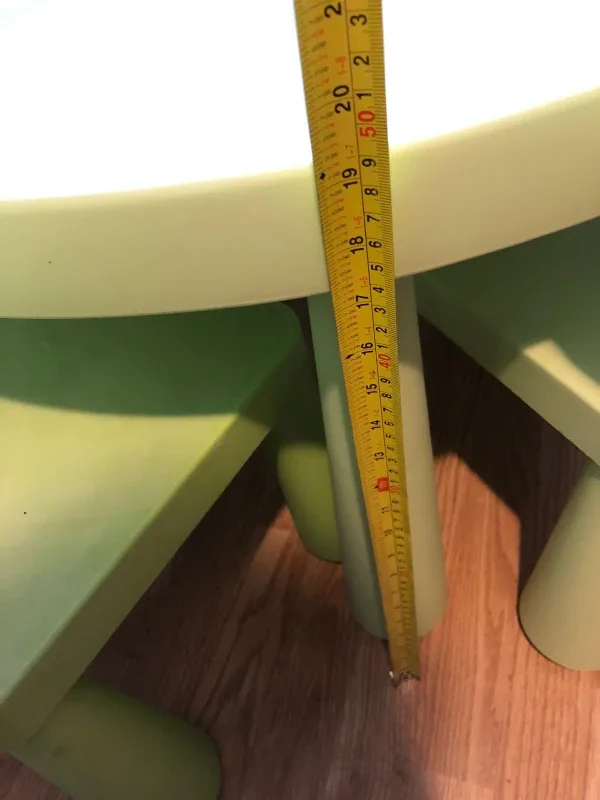 IKEA Mammut Kids Table & 5 Chairs - Light Green image indicator(4)