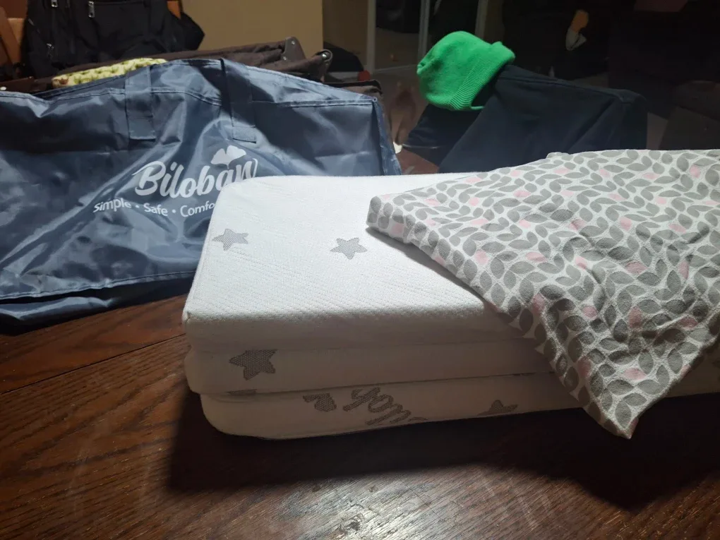 Biloban foldable pack and play mattress