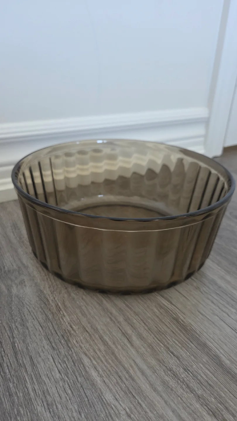 Round Glass Baking Dish thumbnail