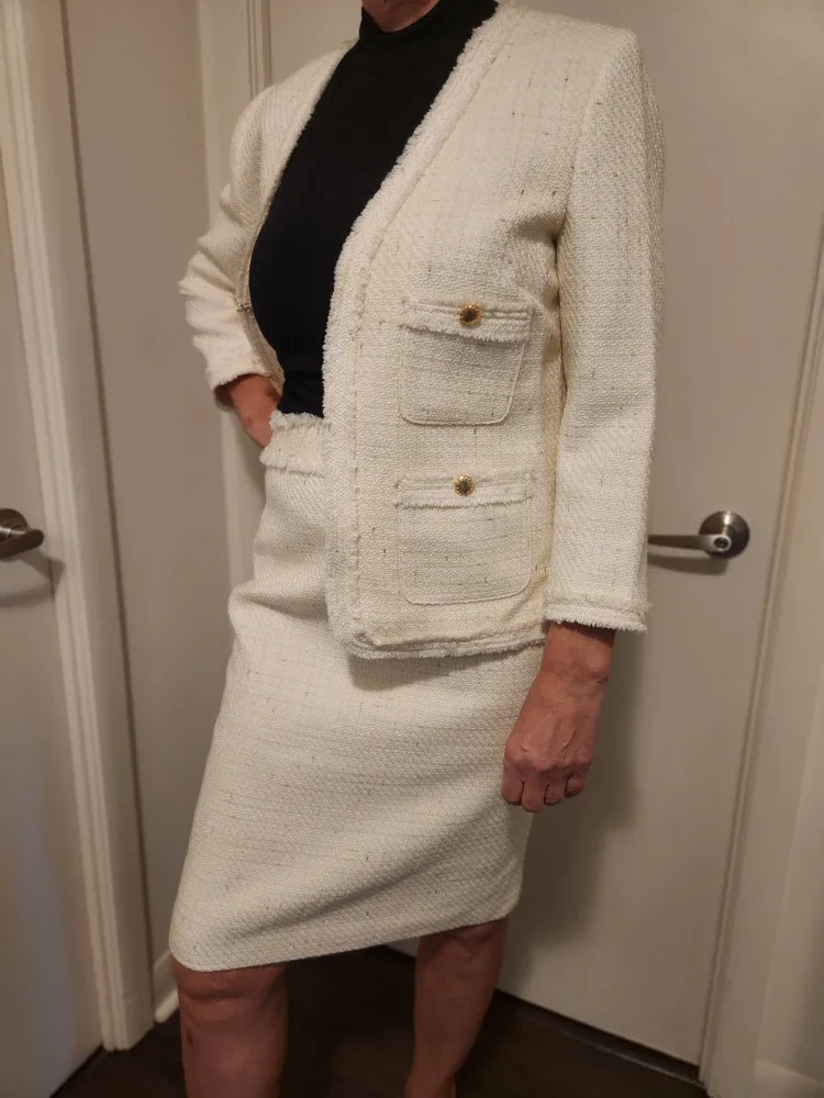 SANDRA ANGELOZZI Cream Tweed Skirt Suit - Size 6