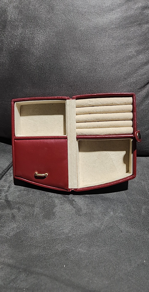 Red Faux Leather Jewelry Box - photo 3