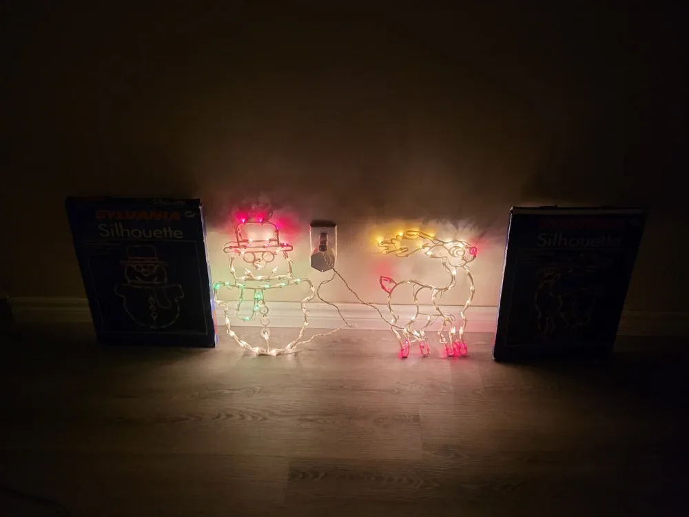 Snowman and Reindeer Window Light - 15in x 11in image indicator(7)