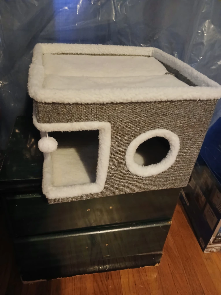 Cat House - Gray & White