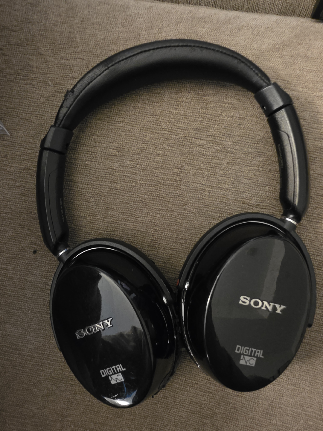 Sony Digital Noise Cancelling Headphones