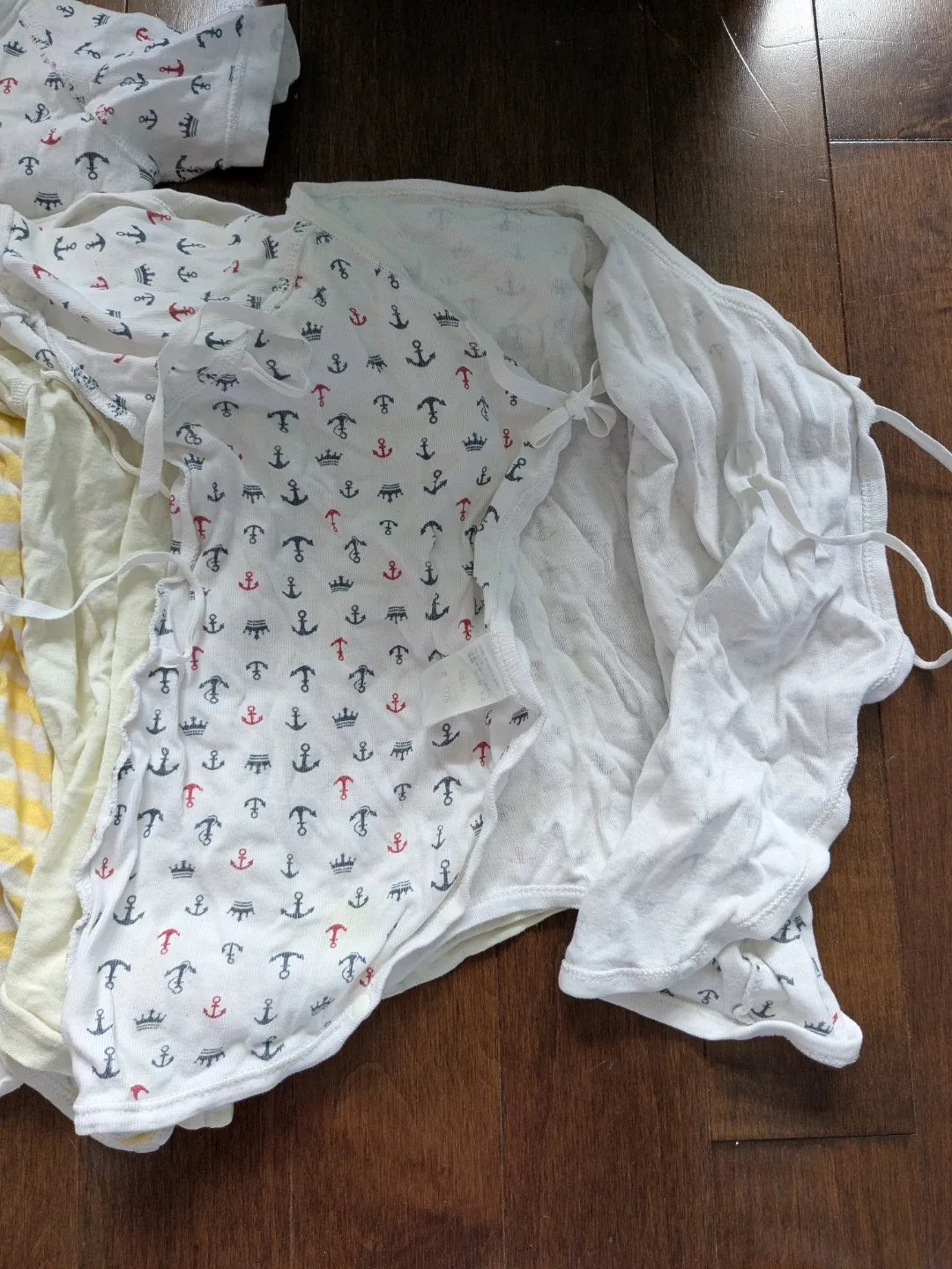 Newborn clothes - Size 50-60 image indicator(2)