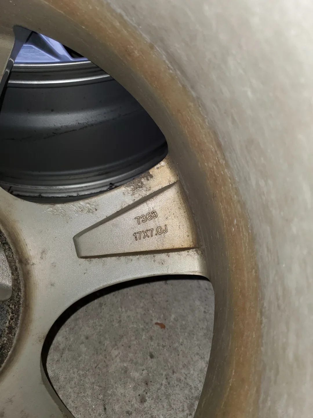 17" RTX Silver Alloy Rims - Set of 4 image indicator(9)