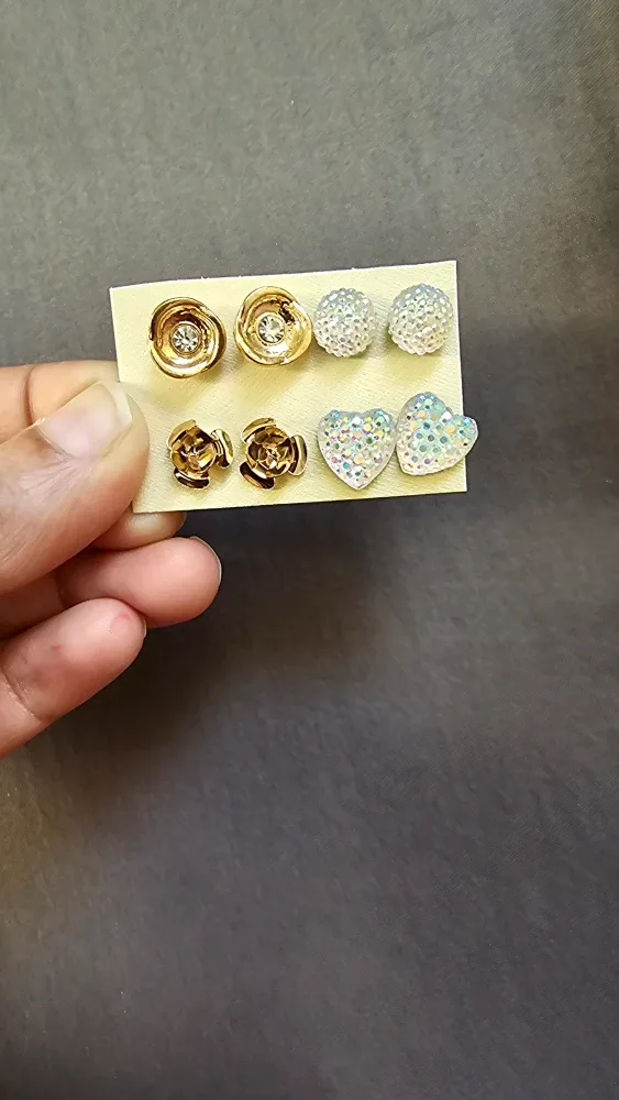 Set of 4 Pairs of Earrings image indicator(2)