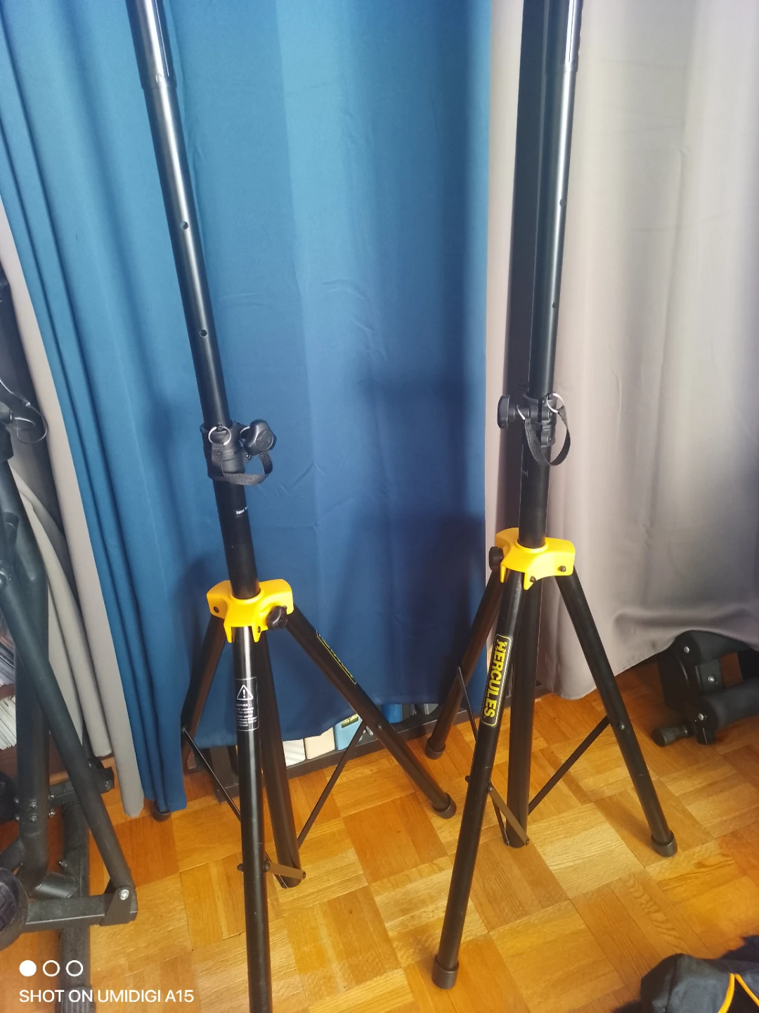 Hercules Speaker Stands with Bag - photo 2