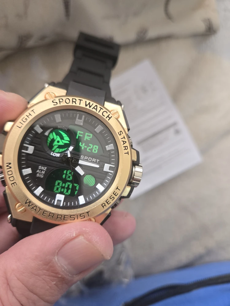 Sport Watch - Gold & Black