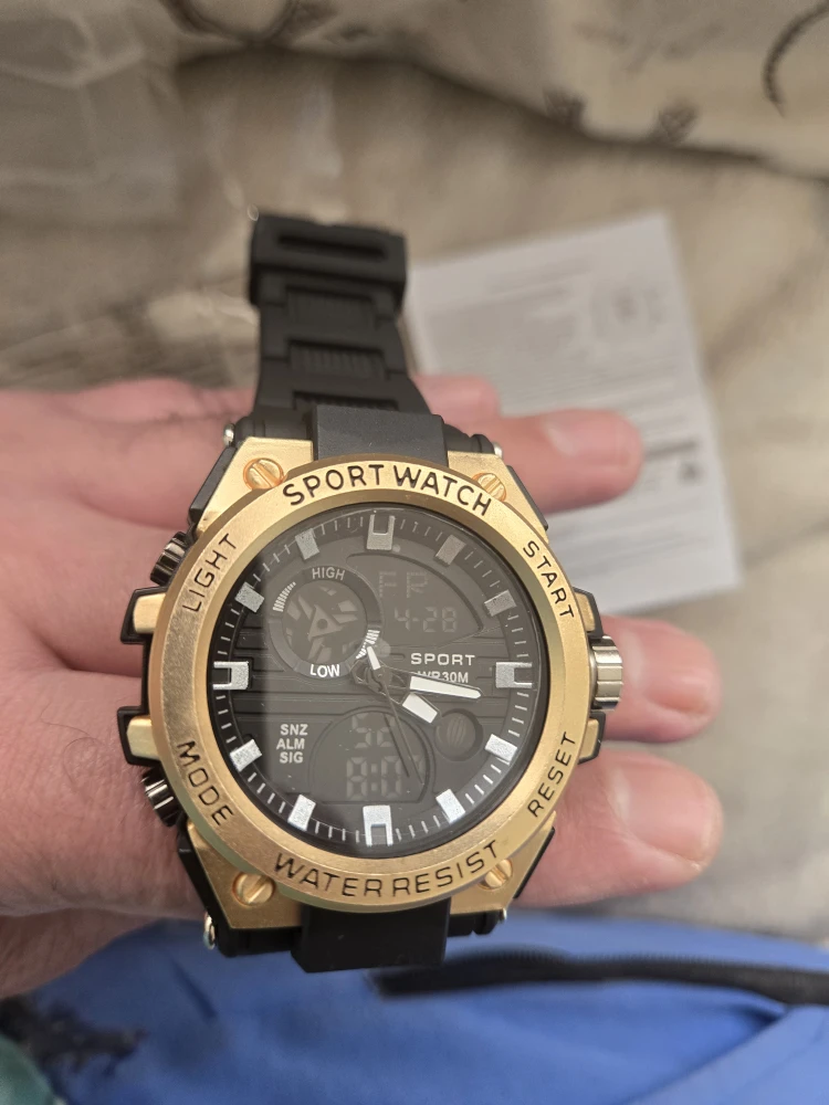 Sport Watch - Gold & Black - photo 3