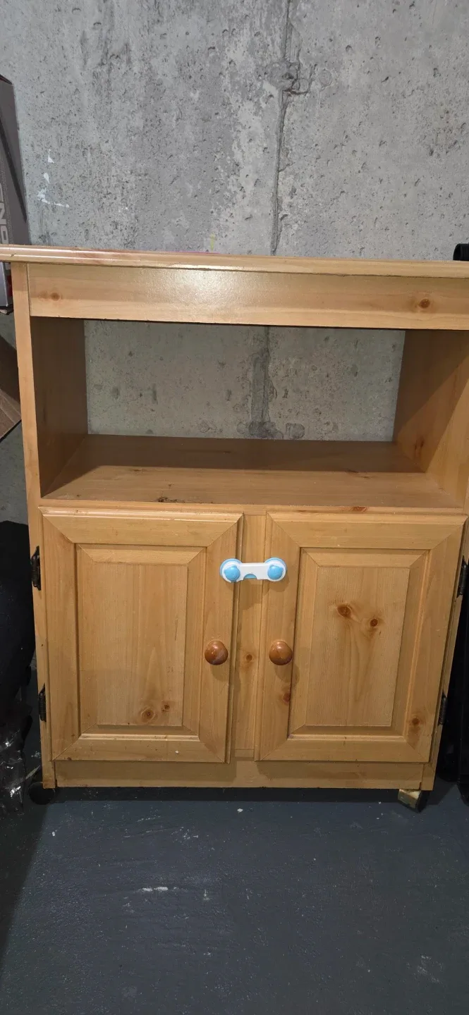 Wooden Cabinet with Doors image indicator(2)