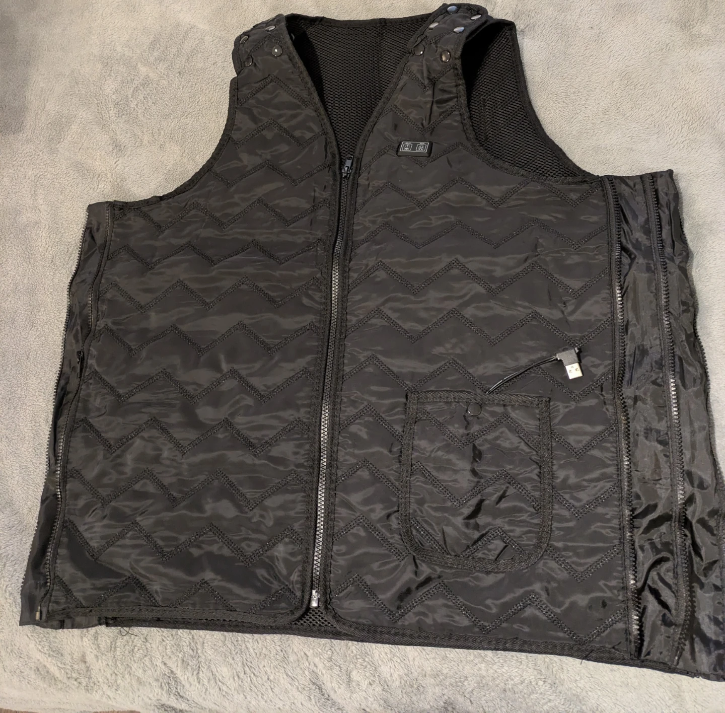 BNIB Adjustable Heated Vest