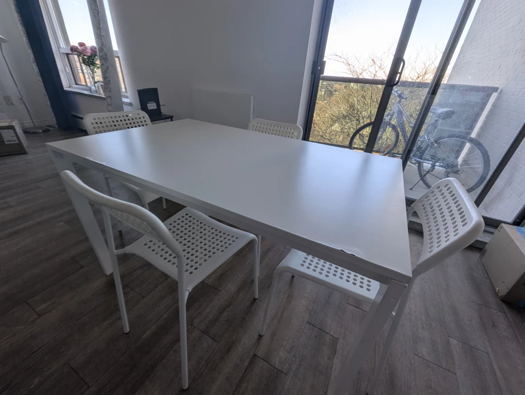 IKEA white dining table with chairs - photo 5