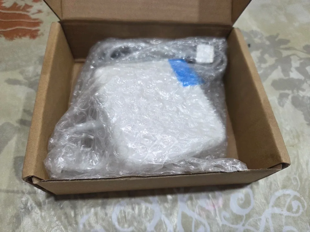 Apple 60W MagSafe Power Adapter image indicator(3)