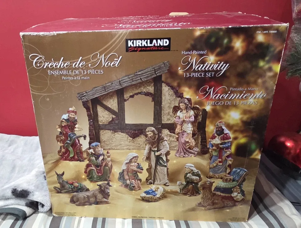 Kirkland Signature Nativity 13-Piece Set thumbnail