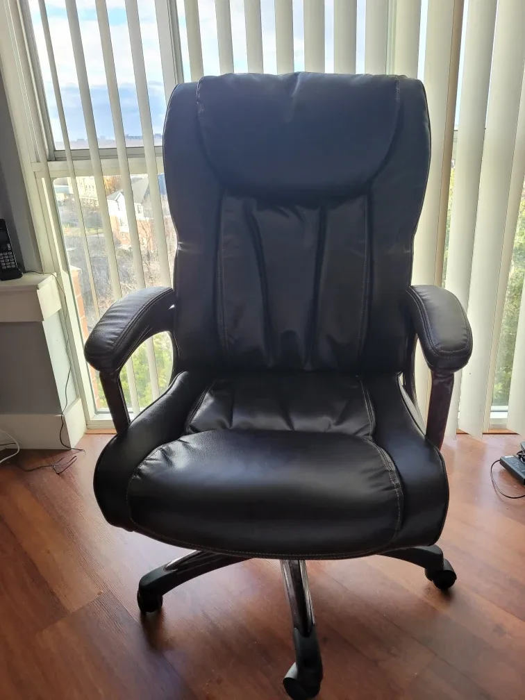 Westcliffe Brown Bonded Manager's Office Chair image indicator(3)