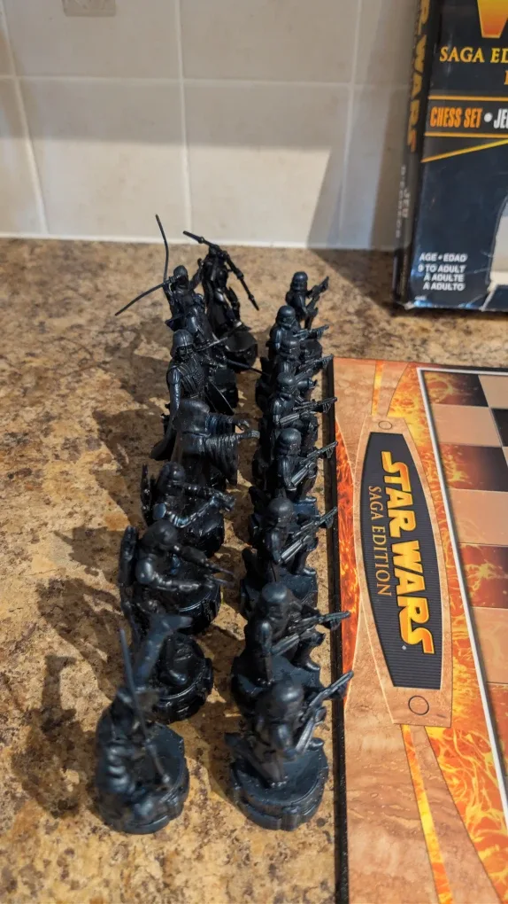 Star Wars Saga Edition Chess Set image indicator(6)