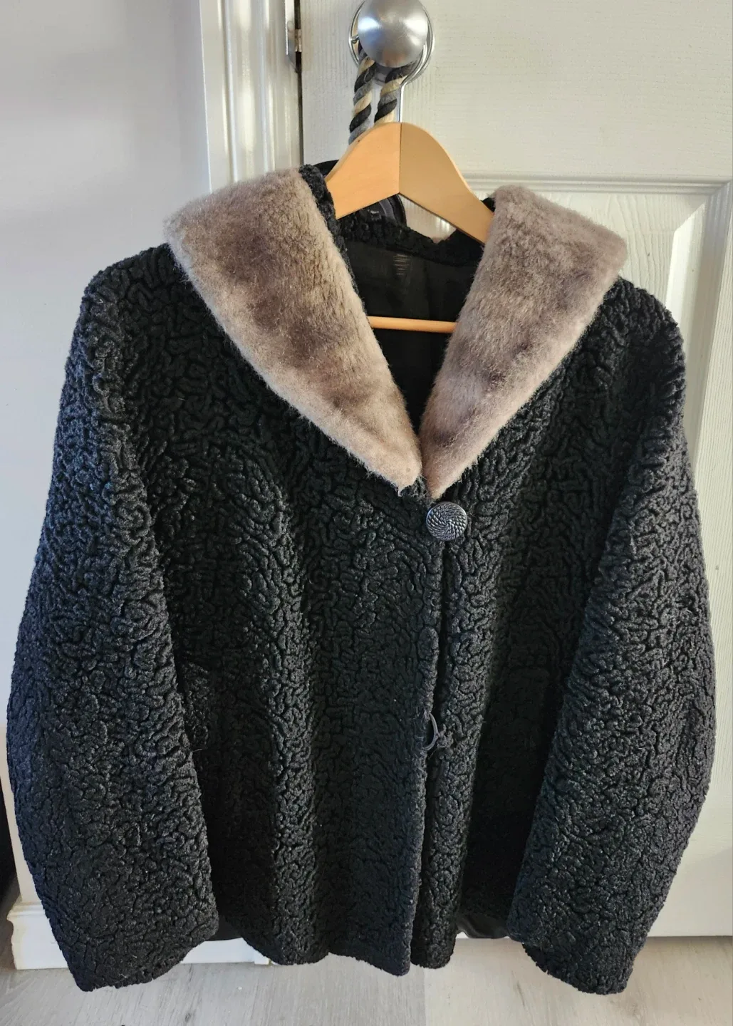Vintage Black Boucle Wool Coat image indicator(2)