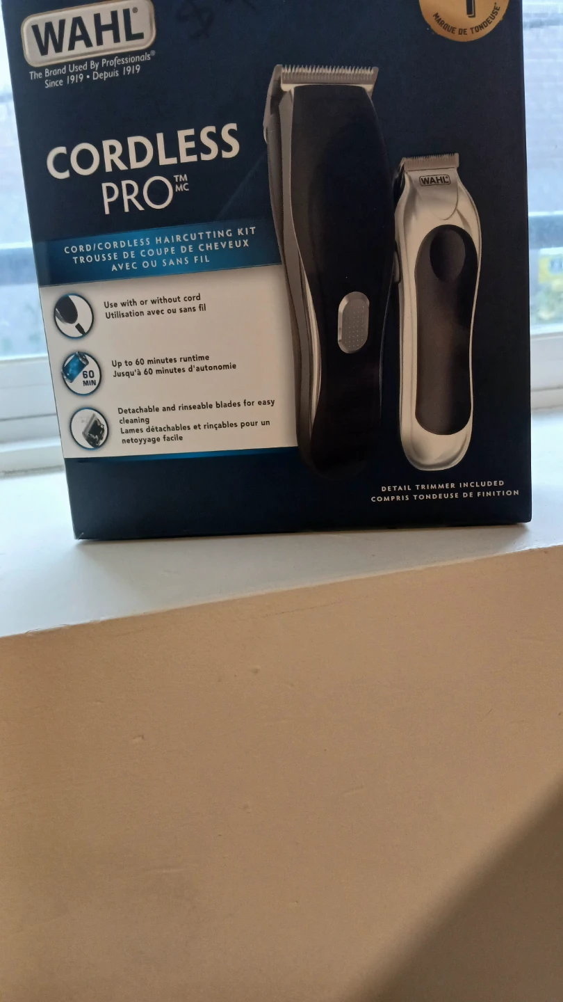 Wahl Cordless Pro Haircutting Kit - New in Box! - photo 3