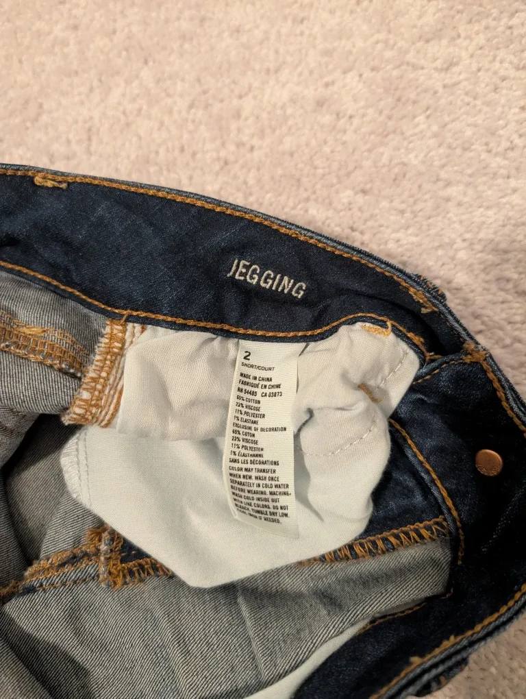 American Eagle Jeans image indicator(3)