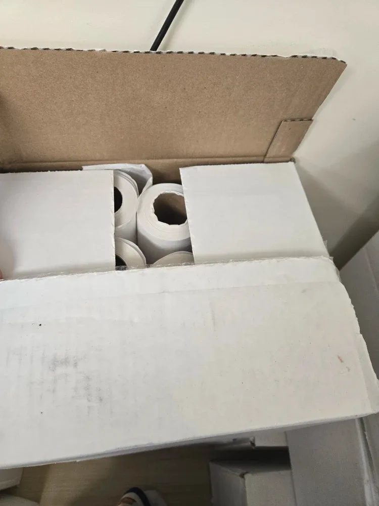 Rolls of  Paper bed cover image indicator(2)