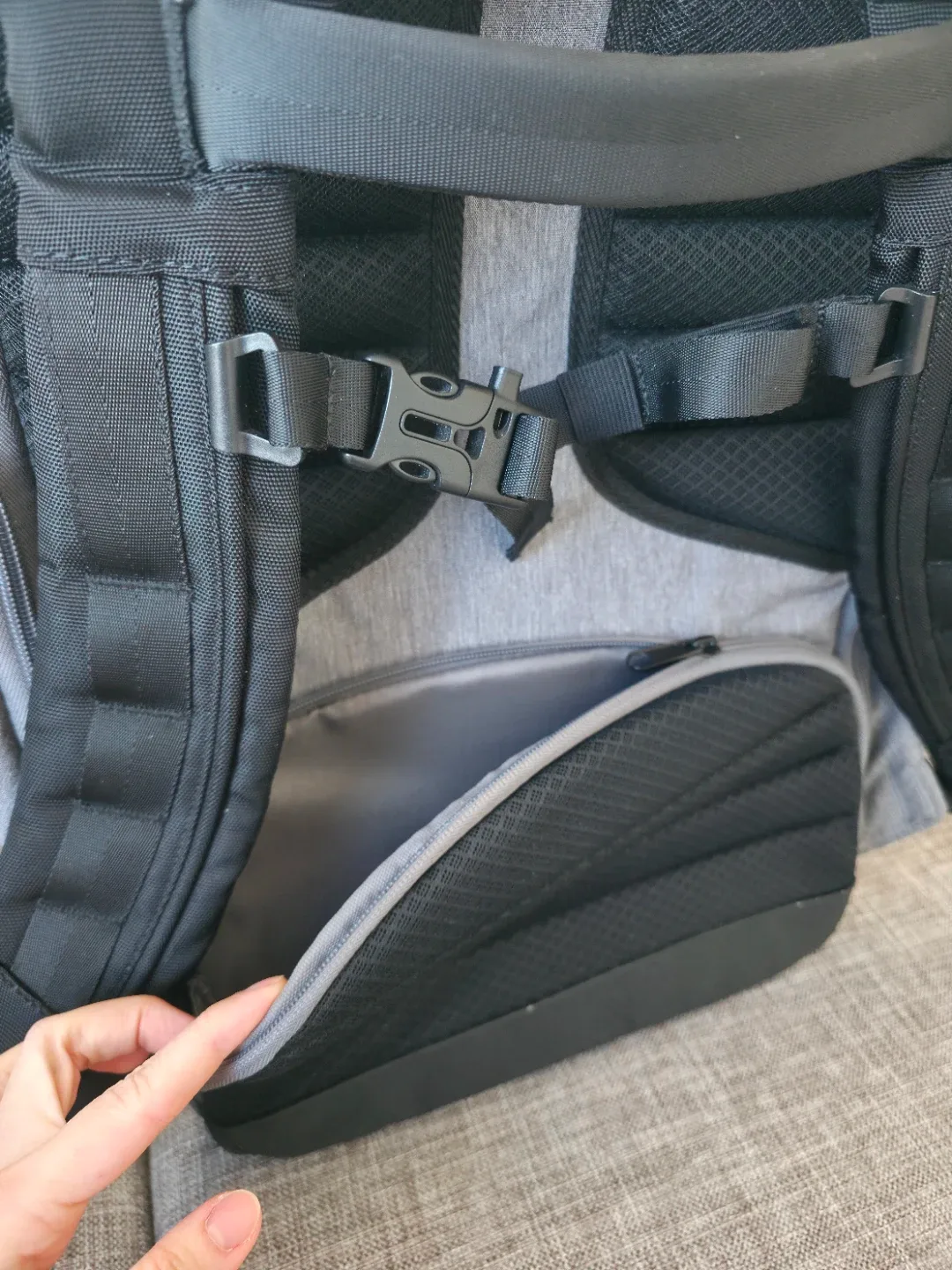 Targus CityLite Pro Security Backpack 15.6" - Grey image indicator(4)