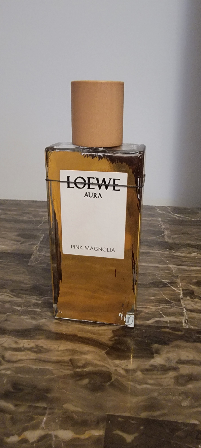 Loewe Aura Pink Magnolia Perfume