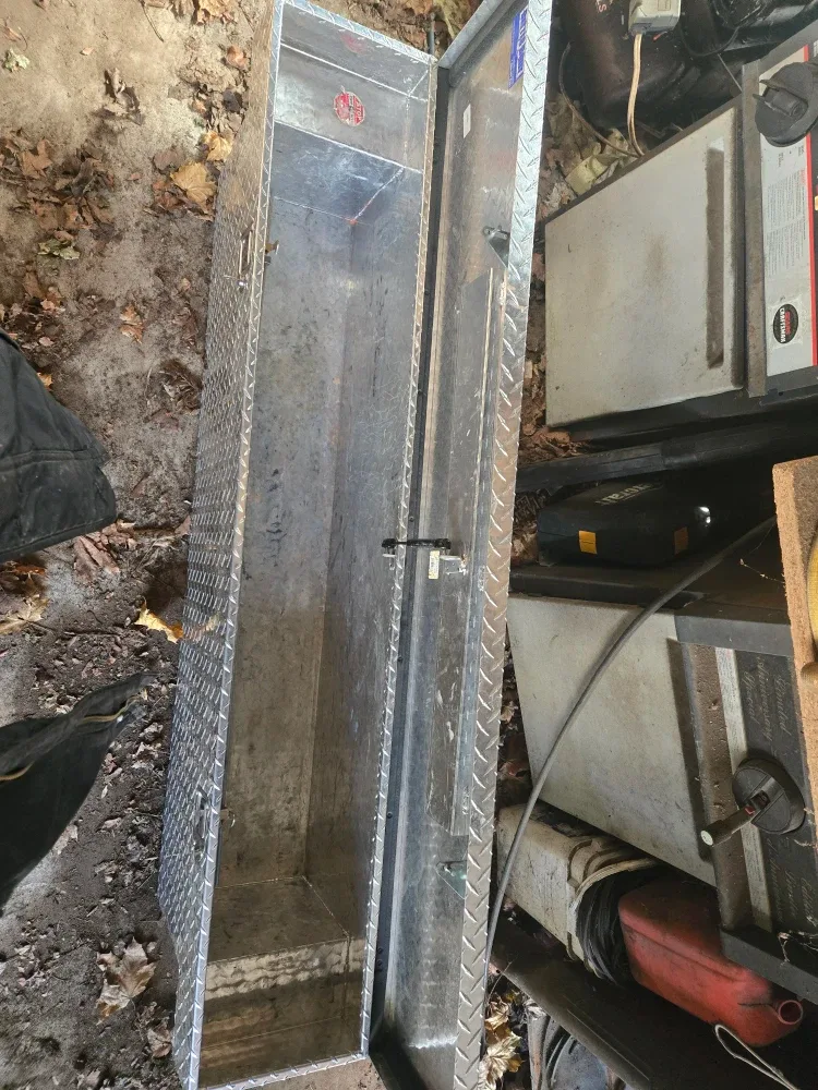 Aluminum Truck Tool Box - 72" x 16" x 6"