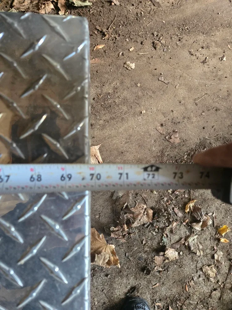 Aluminum Truck Tool Box - 72" x 16" x 6" image indicator(2)