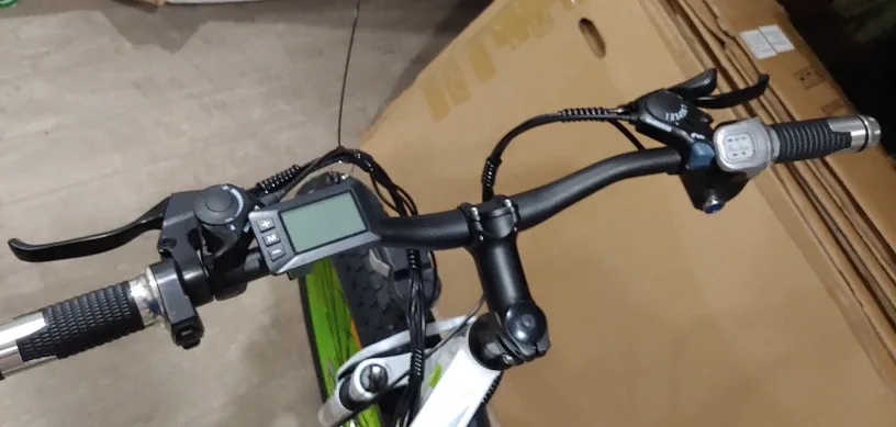 New! SMLRO XDC600 Fat Tire Ebike - White & Green