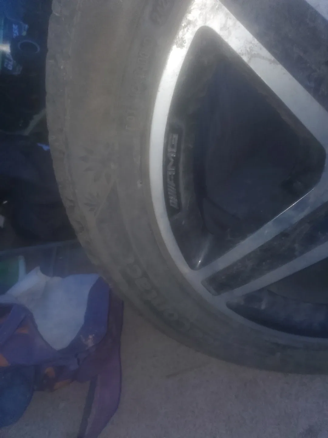 Mercedes AMG Wheel & Winter Tire image indicator(2)