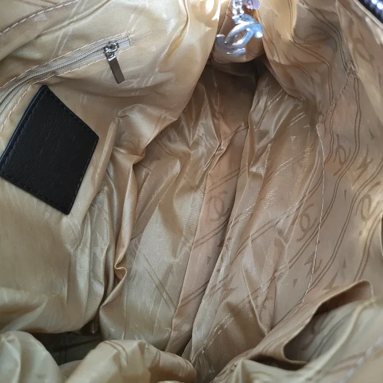 Chanel Coco Brown Leather Tote Bag image indicator(4)