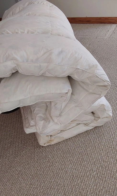 Duckdown mat for bed in excellent condition - photo 2