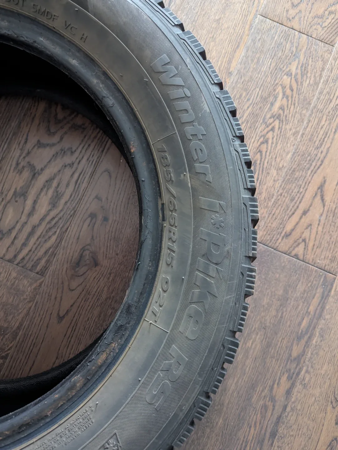 Hankook Winter i*Pike RS 185/65R15 Tire - set of 4 tires image indicator(2)