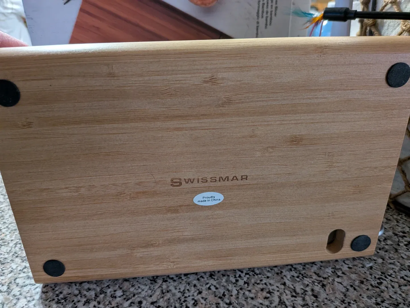 Swissmar Bamboo Cheese Slicer image indicator(4)