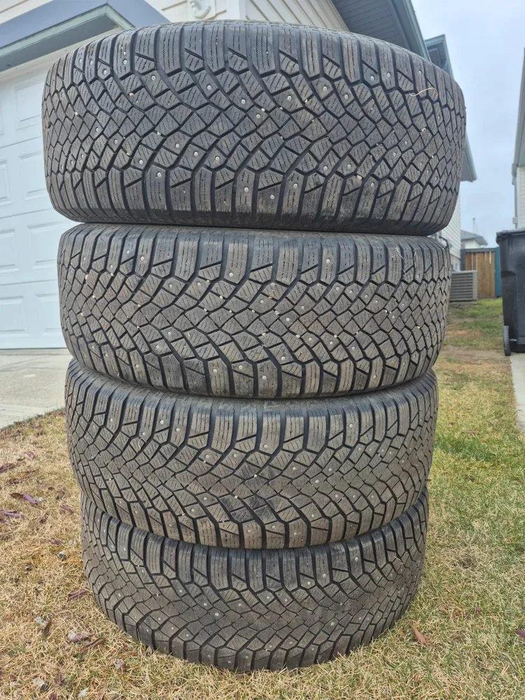 265/70r17 Set of 4 Used Winter Tires image indicator(5)