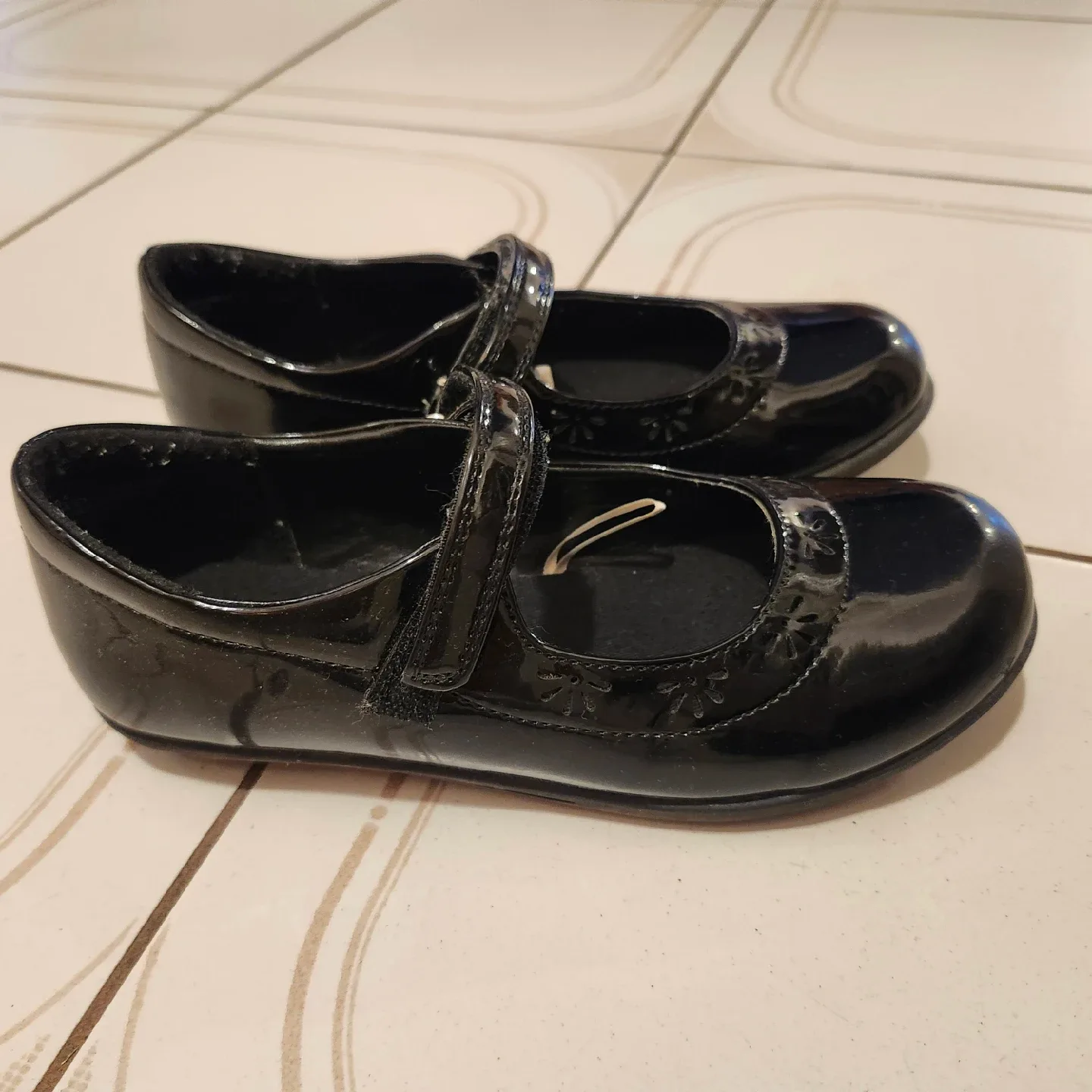 The Children's Place Black Mary Janes- Size 1 thumbnail