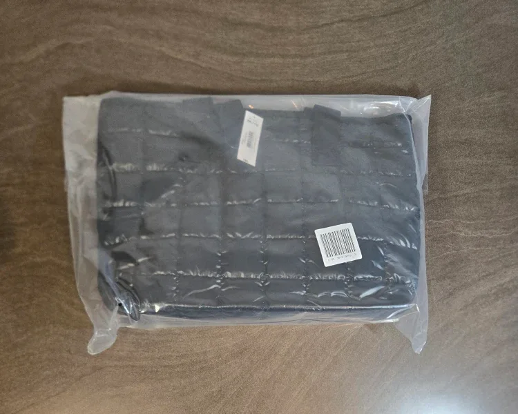 Joe Fresh Black Quilted Tote Bag image indicator(6)