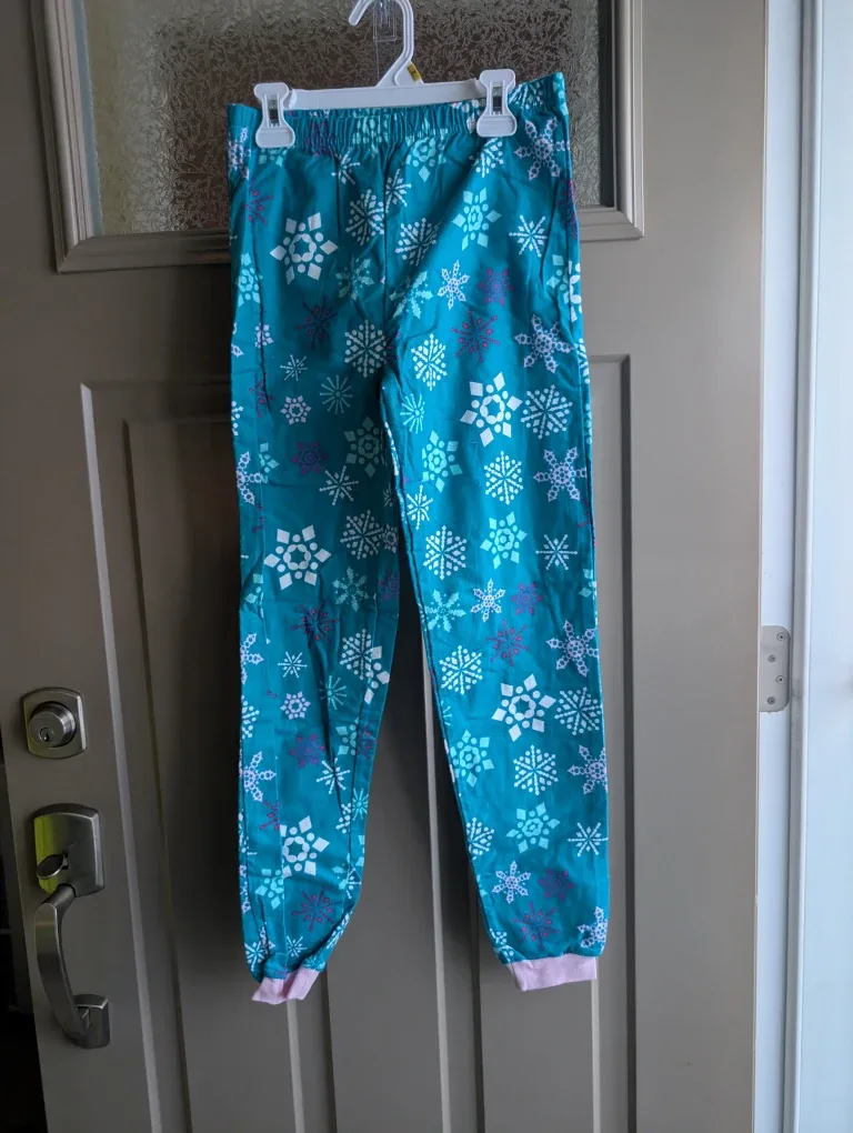 BNWT Girls sz lg pajama set image indicator(2)