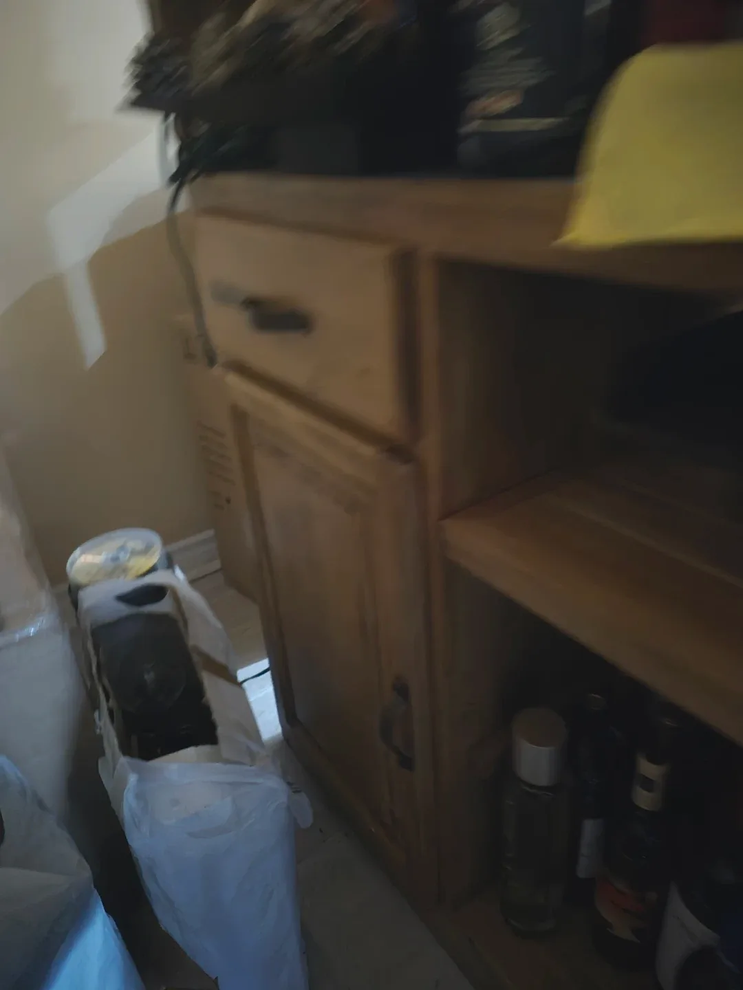 Wooden Bar with Storage image indicator(3)