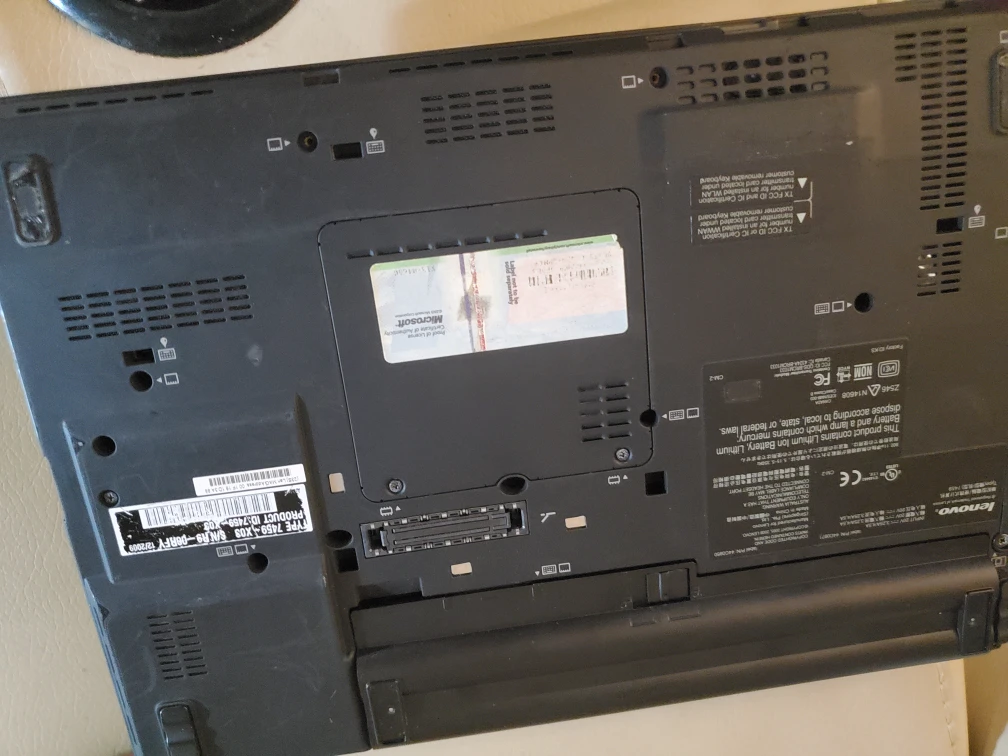 12inch Lenovo thinkpad X 200 laptop - photo 2