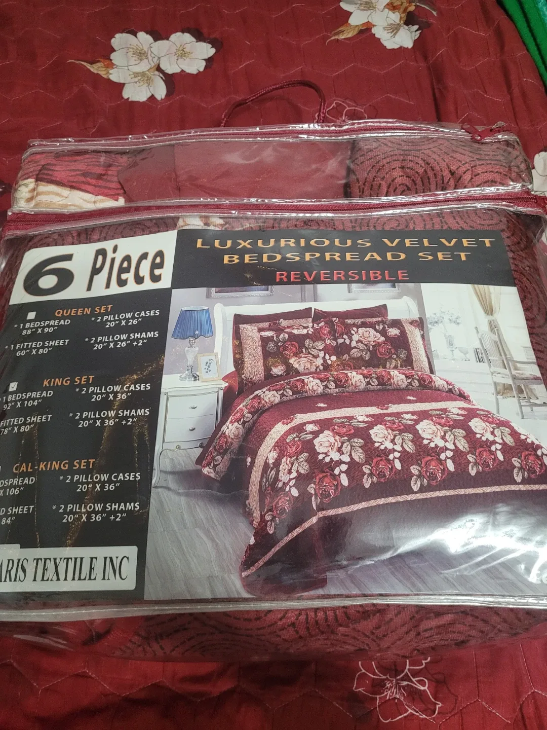 Luxurious Velvet Bedspread Set 6-Piece - New thumbnail