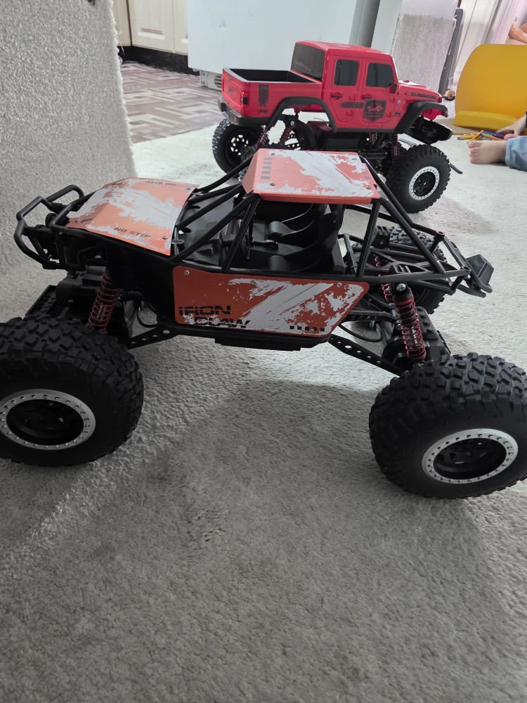 Jeep gladiator and Iron claw kids trucks - photo 3