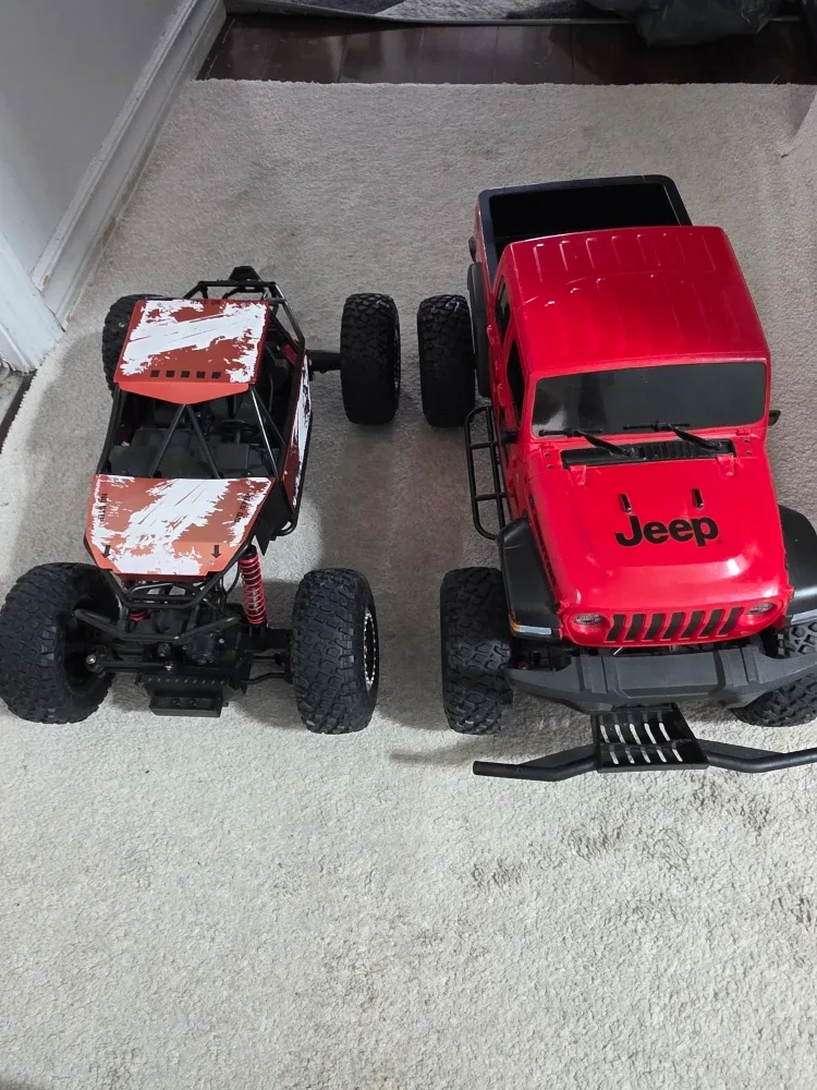 Jeep gladiator and Iron claw kids trucks image indicator(7)