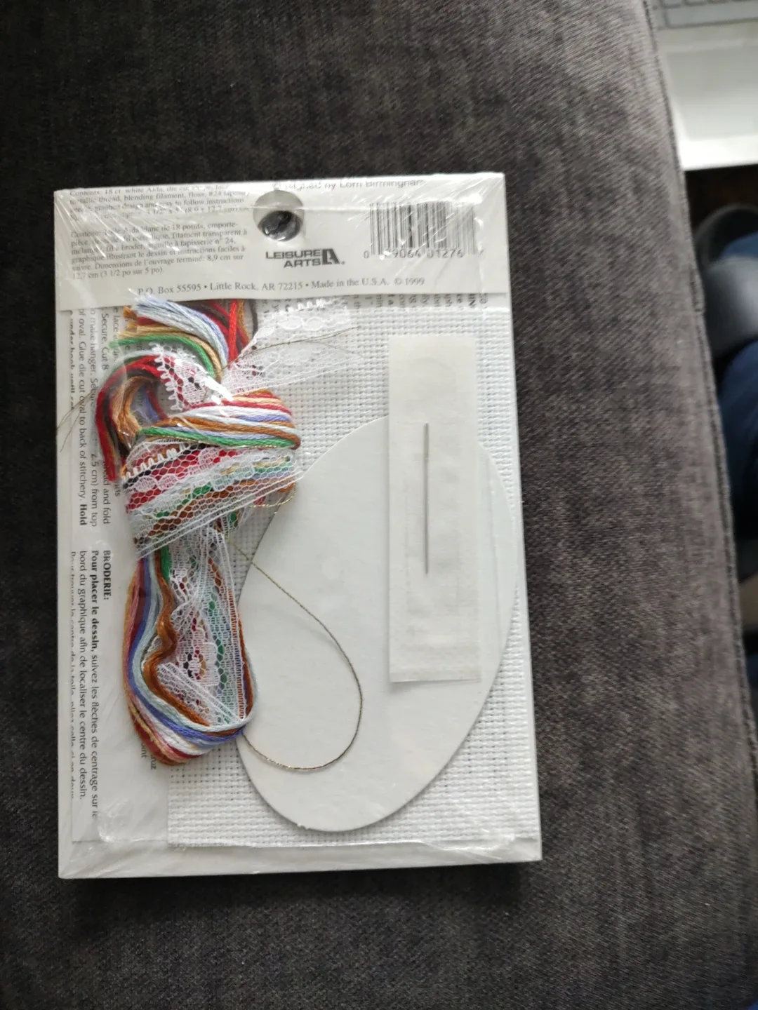 Lace Ornament Skating Bear Cross Stitch Kit - New image indicator(2)